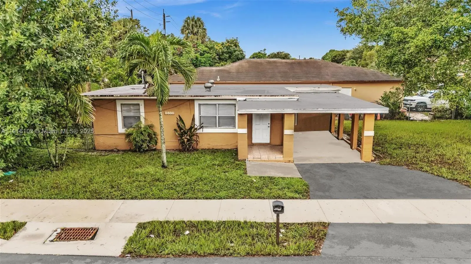 3 bedroom 1 bath Residential for sale at 2800 NW 6th Ct, Fort Lauderdale FL 33311