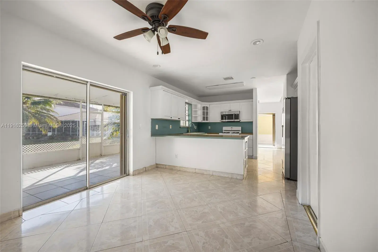 9162 SW 213th Ln, Cutler Bay FL 33189