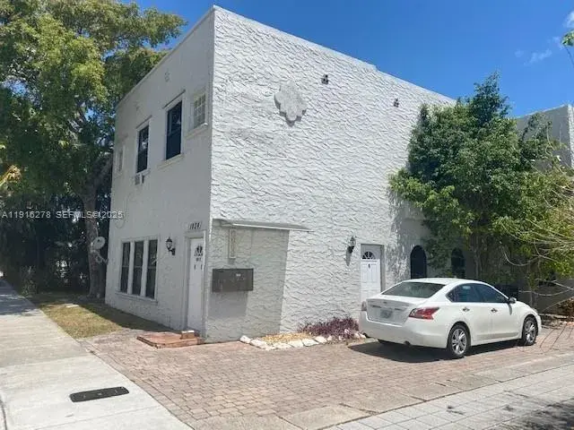 1634 SW 4th Ave # 1, Fort Lauderdale FL 33315