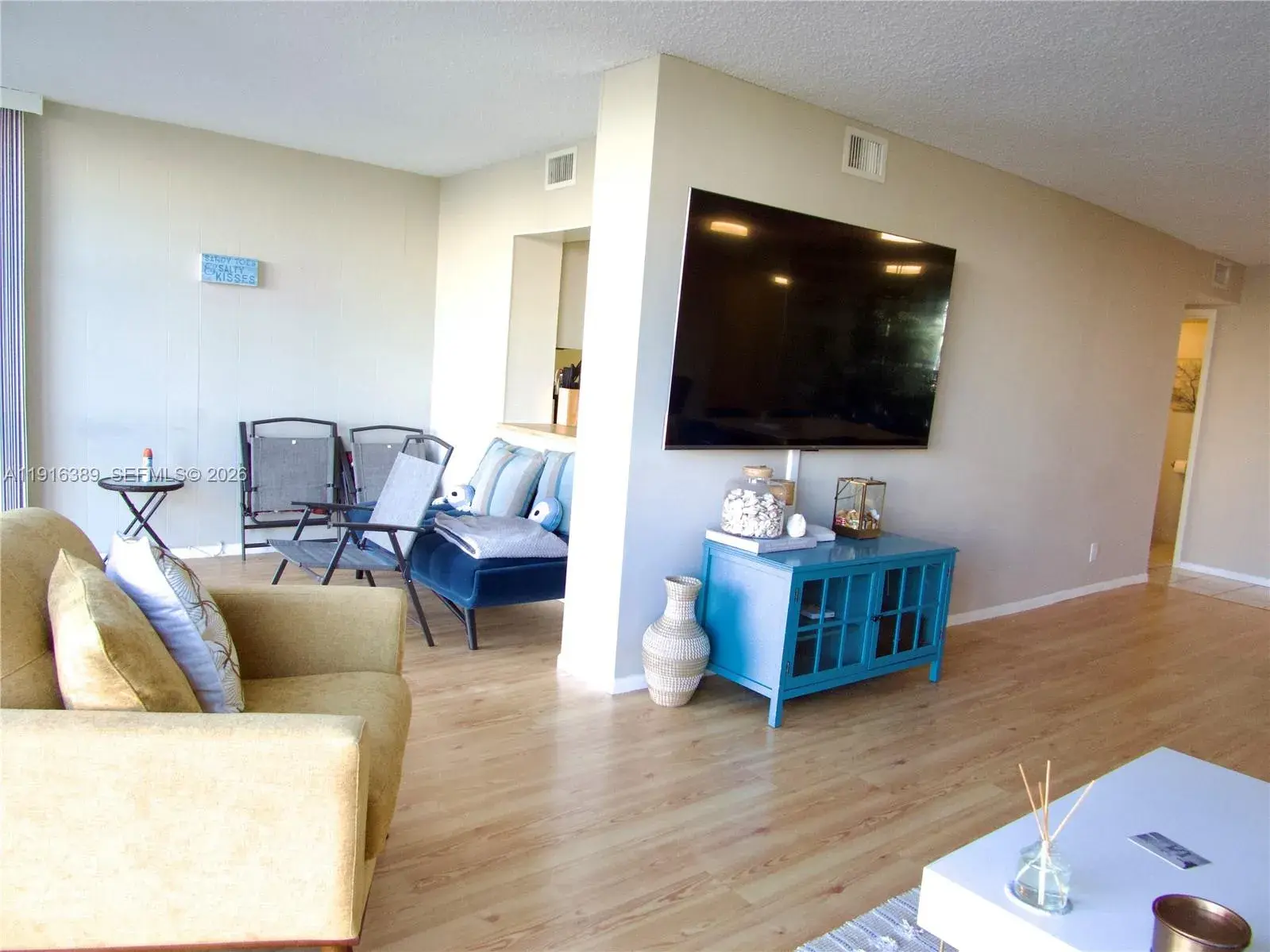 800 Parkview Dr # 402, Hallandale Beach FL 33009