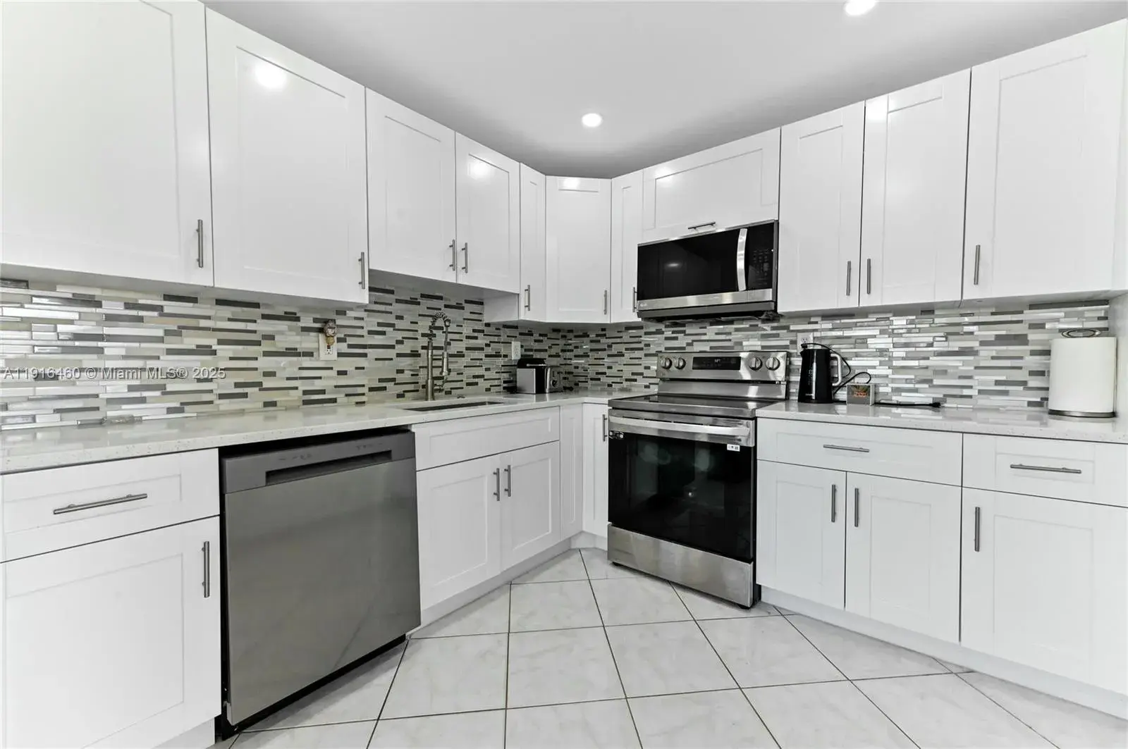 528 Burgundy K # K, Delray Beach FL 33484