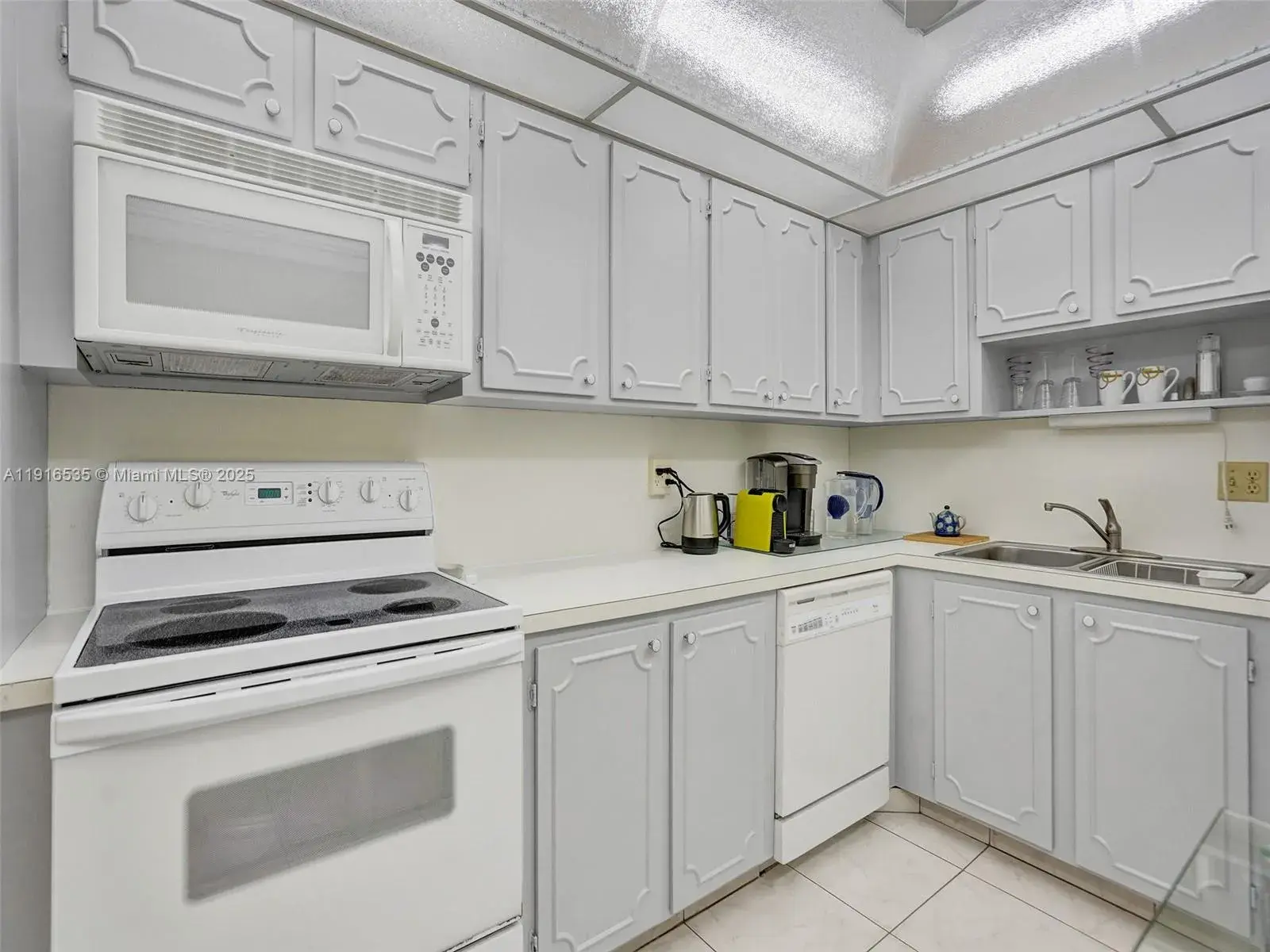 3113 S Ocean Dr # 603, Hallandale Beach FL 33009
