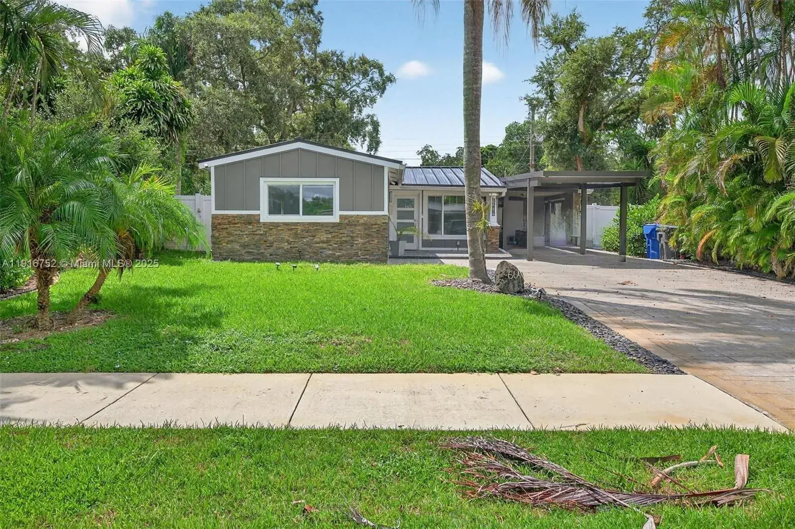 3 bedroom 2 bath Residential for sale at 6640 Douglas, Hollywood FL 33024