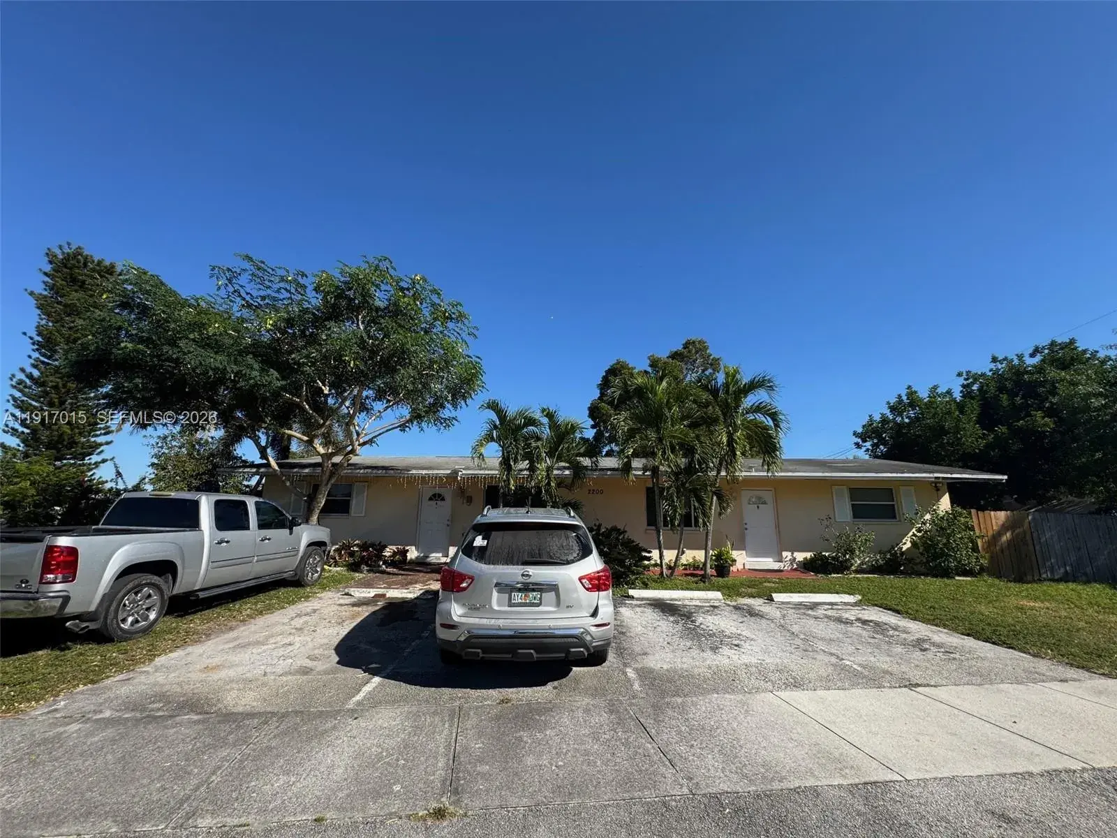2200 SW 42nd Ave, Fort Lauderdale FL 33317