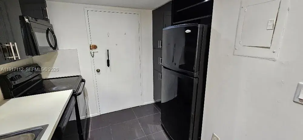 18021 Biscayne Blvd # 402, Aventura FL 33160
