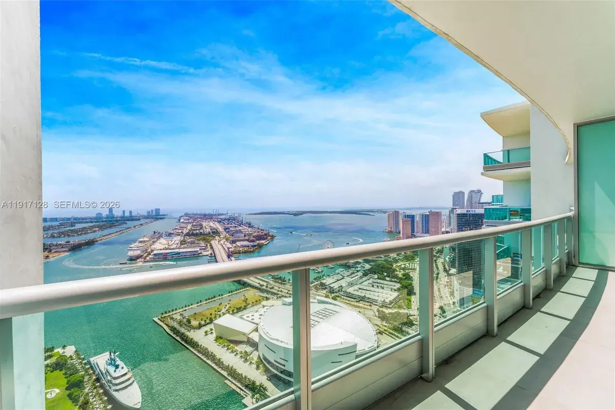 900 Biscayne Blvd # 6205, Miami FL 33132