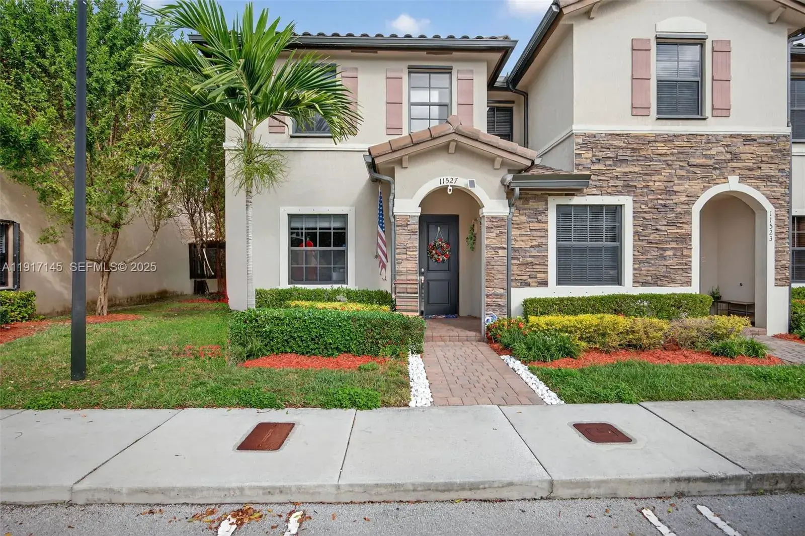 2 bedroom 2 bath Residential for sale at 11527 SW 248th Ln, Homestead FL 33032
