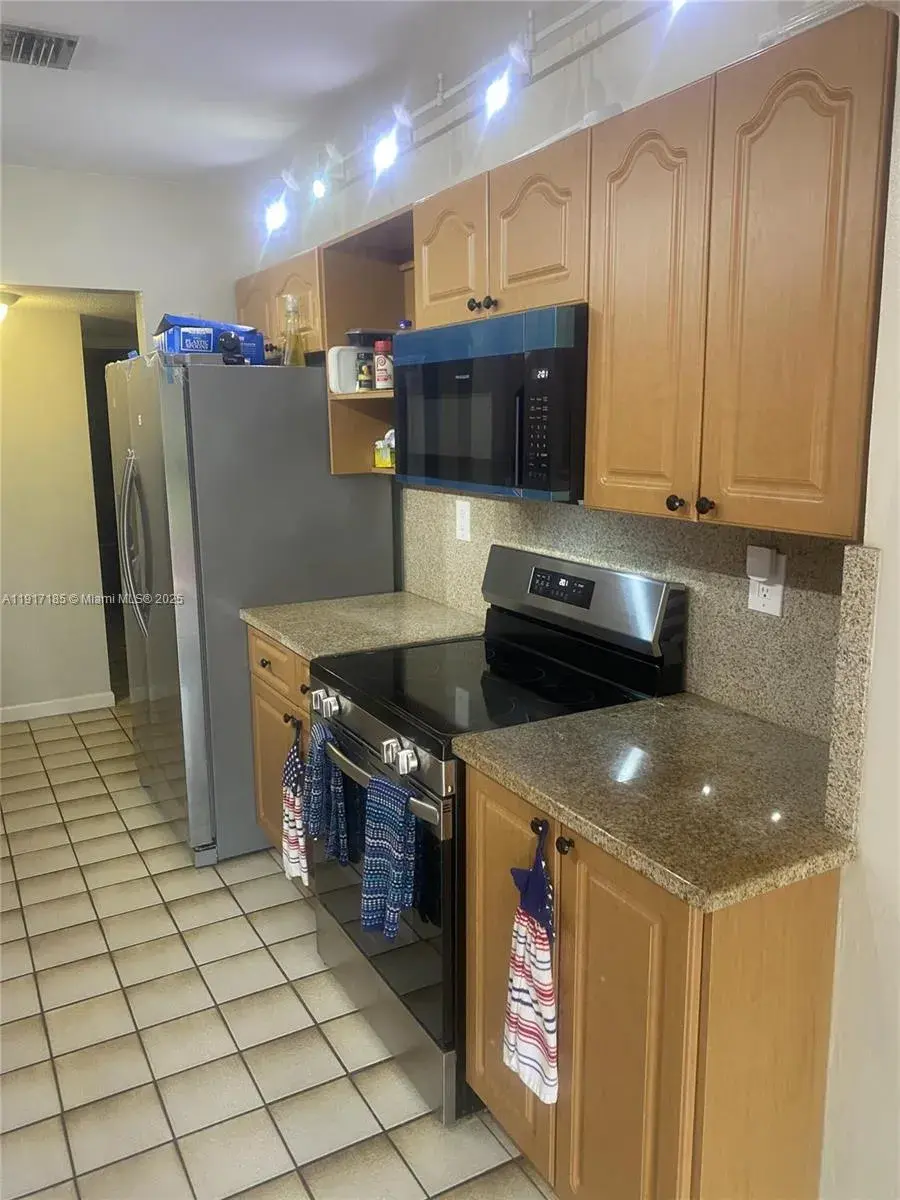 4802 Bayberry Ln, Tamarac FL 33319