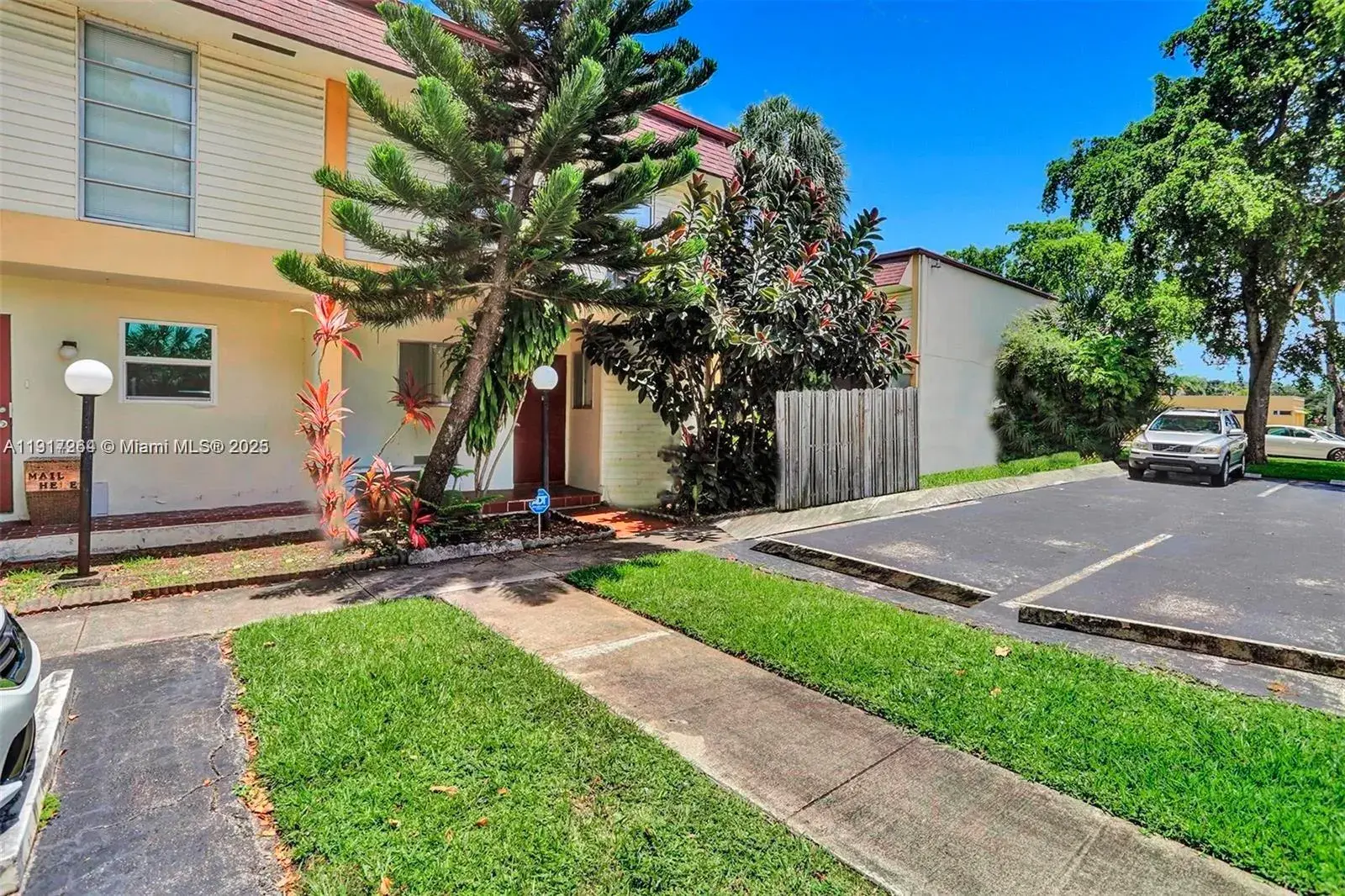 2701 N 34th Ave # 1D, Hollywood FL 33021