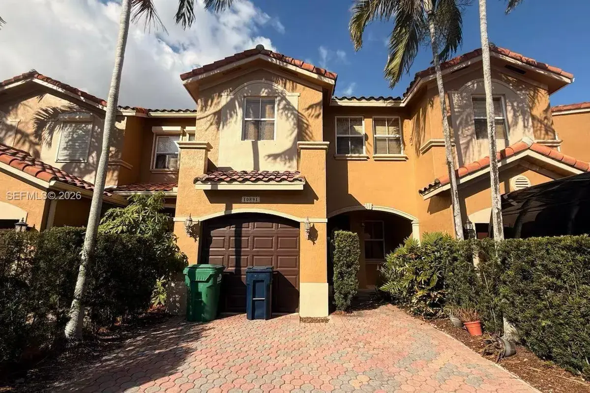 10891 SW 88th Ter, Miami FL 33176