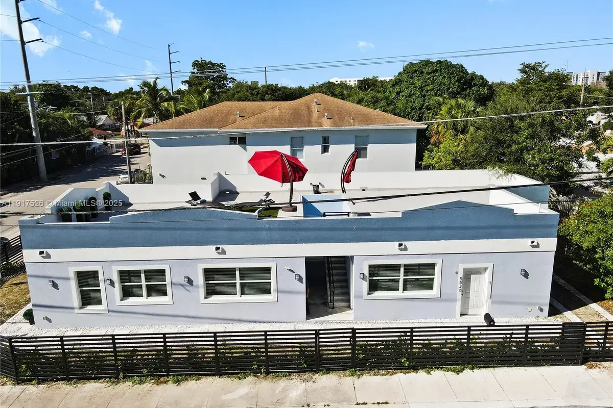 305 NW 58th St, Miami FL 33127