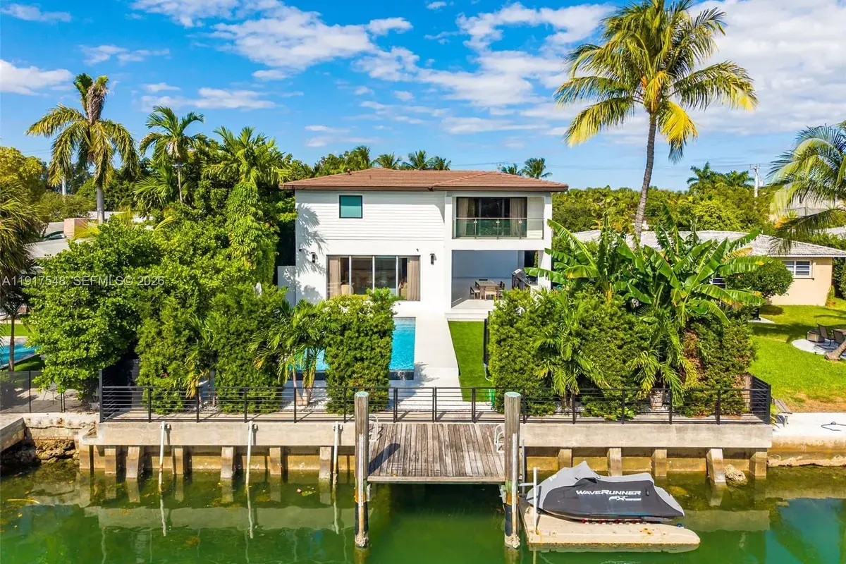 710 S Shore Dr, Miami Beach FL 33141