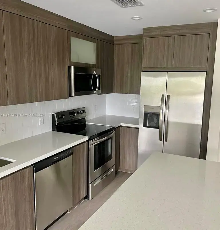 1938 Jackson St # 403, Hollywood FL 33020