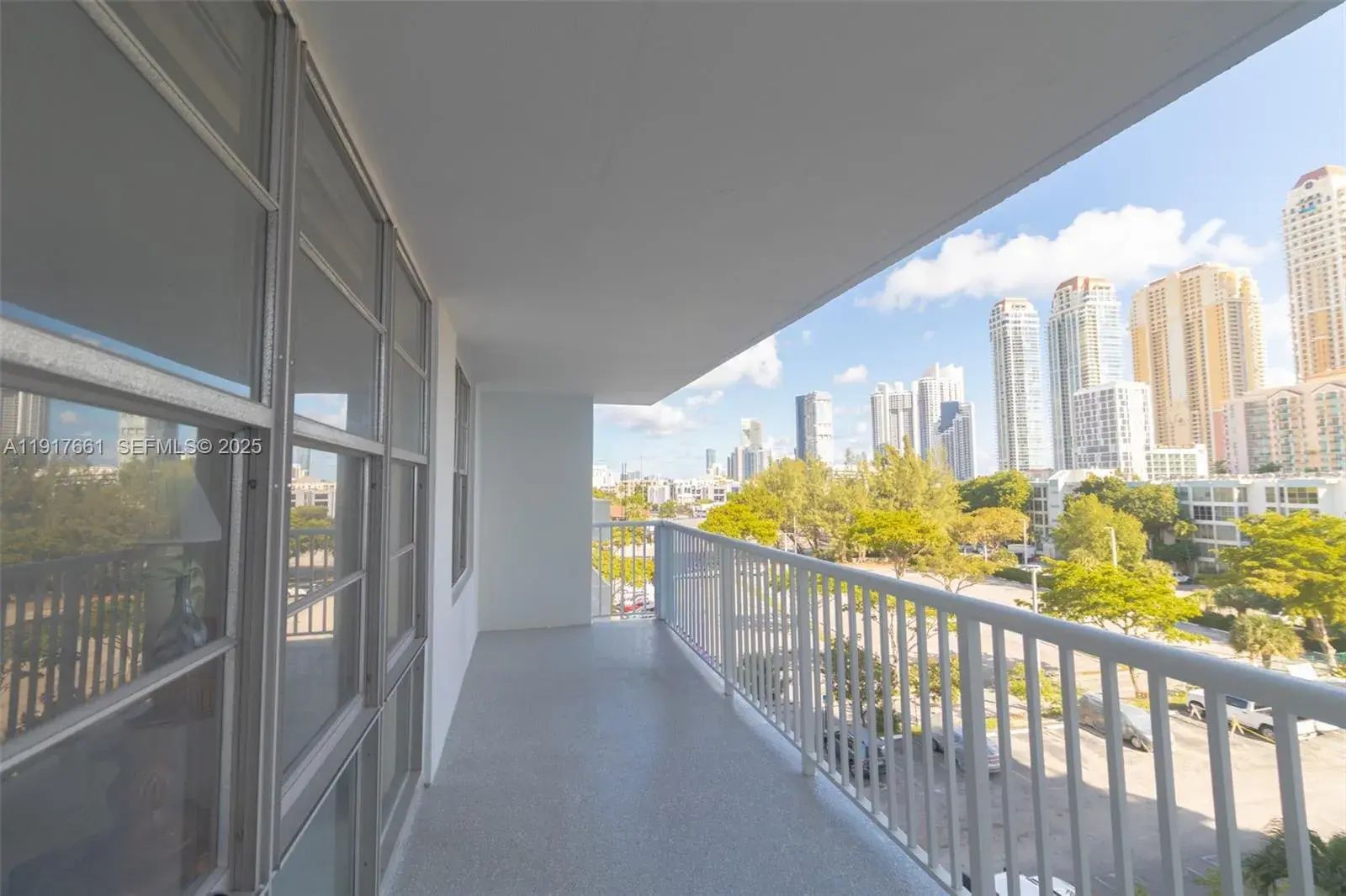 231 174th St # 617, Sunny Isles Beach FL 33160