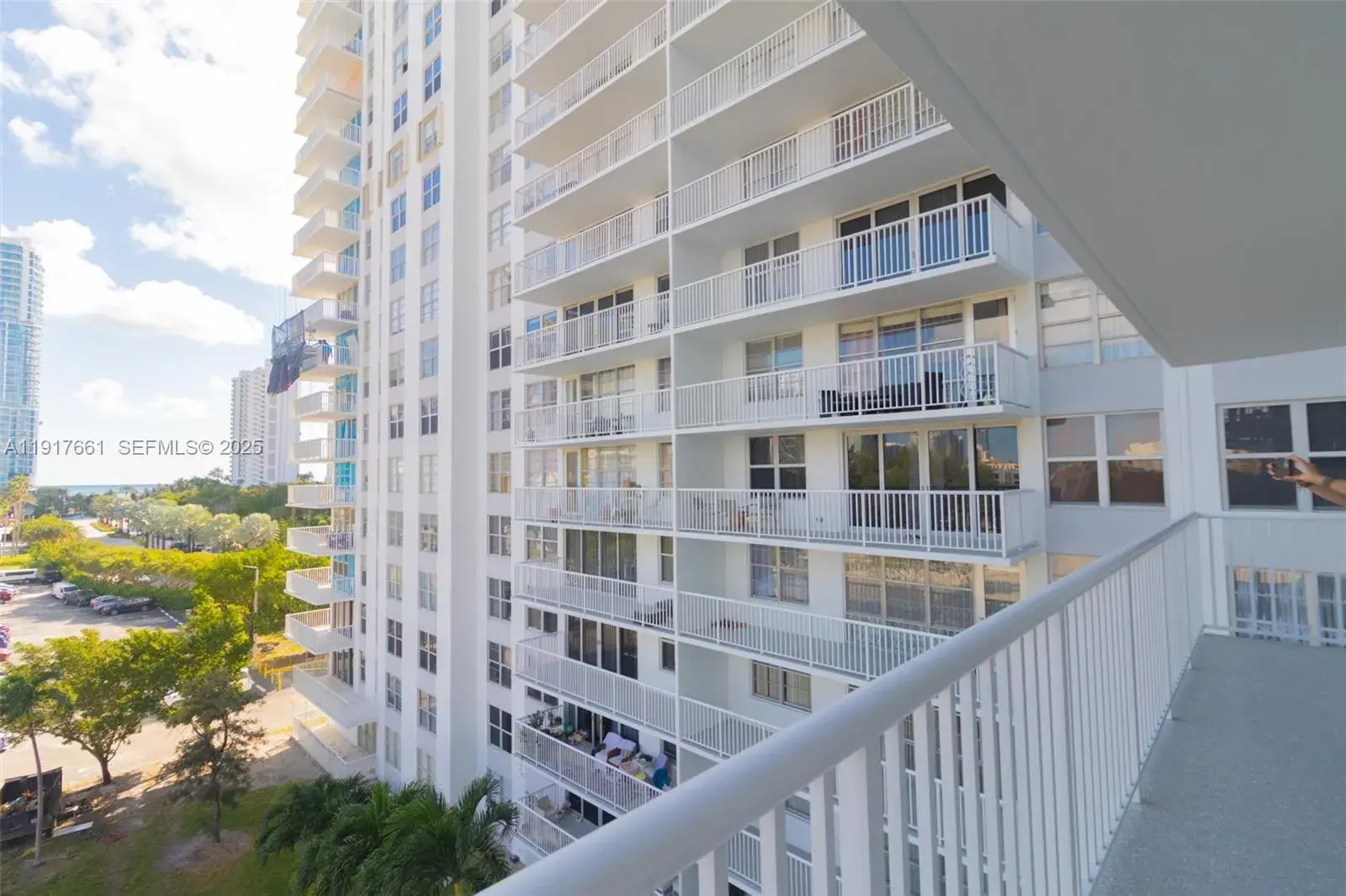 231 174th St # 617, Sunny Isles Beach FL 33160