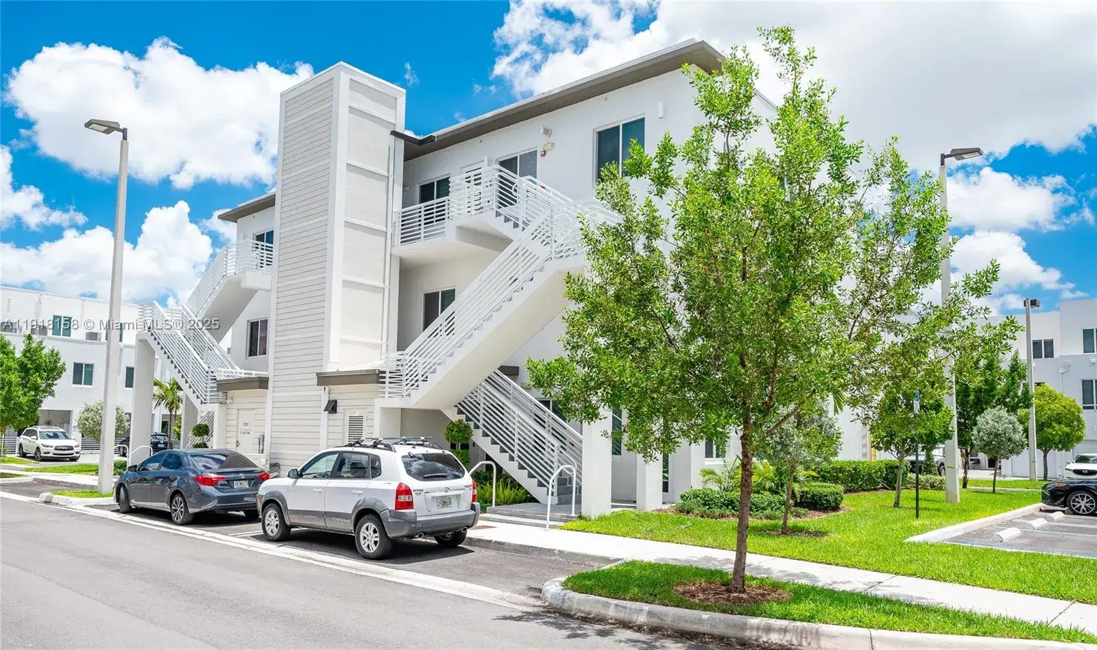10290 NW 64th Ter # 103, Doral FL 33178 photo 2