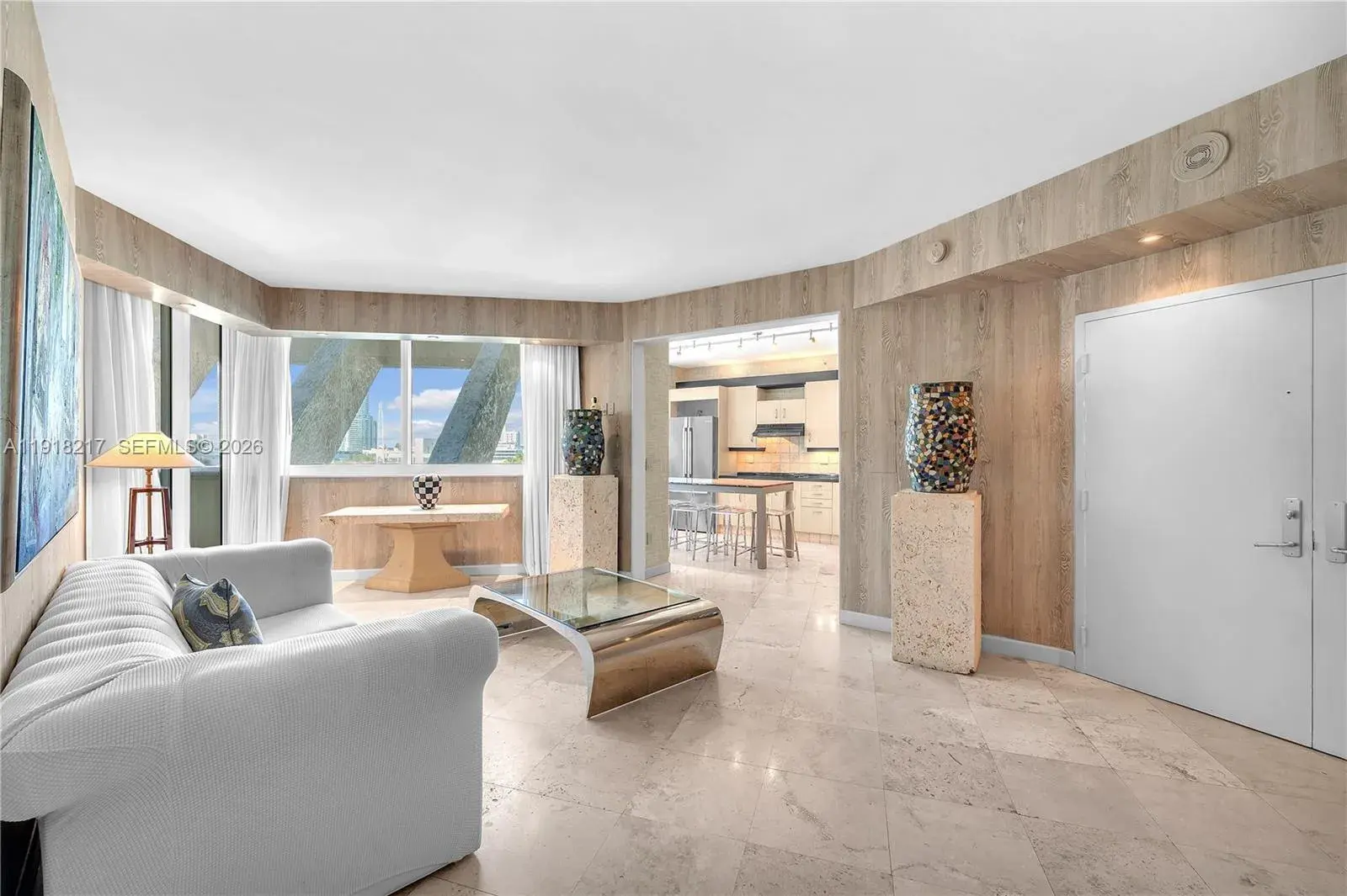1 bedroom 2 bath Residential for sale at 300 S Pointe Dr # 906, Miami Beach FL 33139
