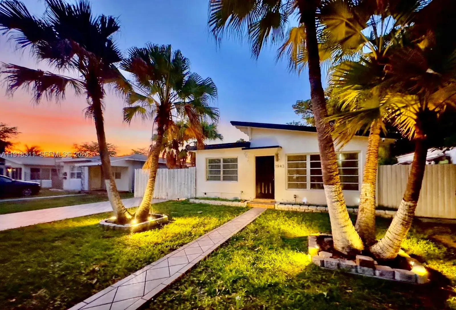 3 bedroom 3 bath Residential for sale at 1943 Rodman Street, Hollywood FL 33020
