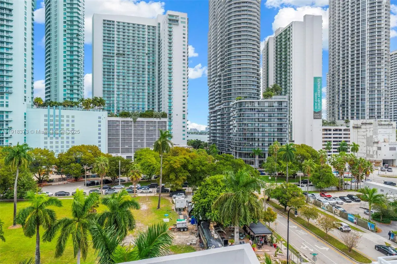 3 bedroom 2 bath Residential for sale at 275 NE 18th St # 708, Miami FL 33132
