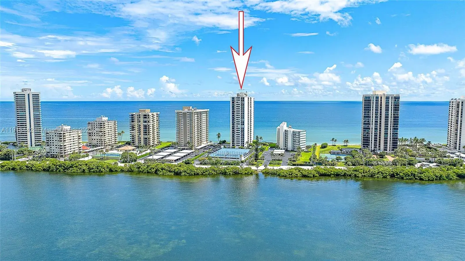 2 bedroom 2 bath Residential for sale at 5420 N Ocean Dr # 305, Singer Island FL 33404