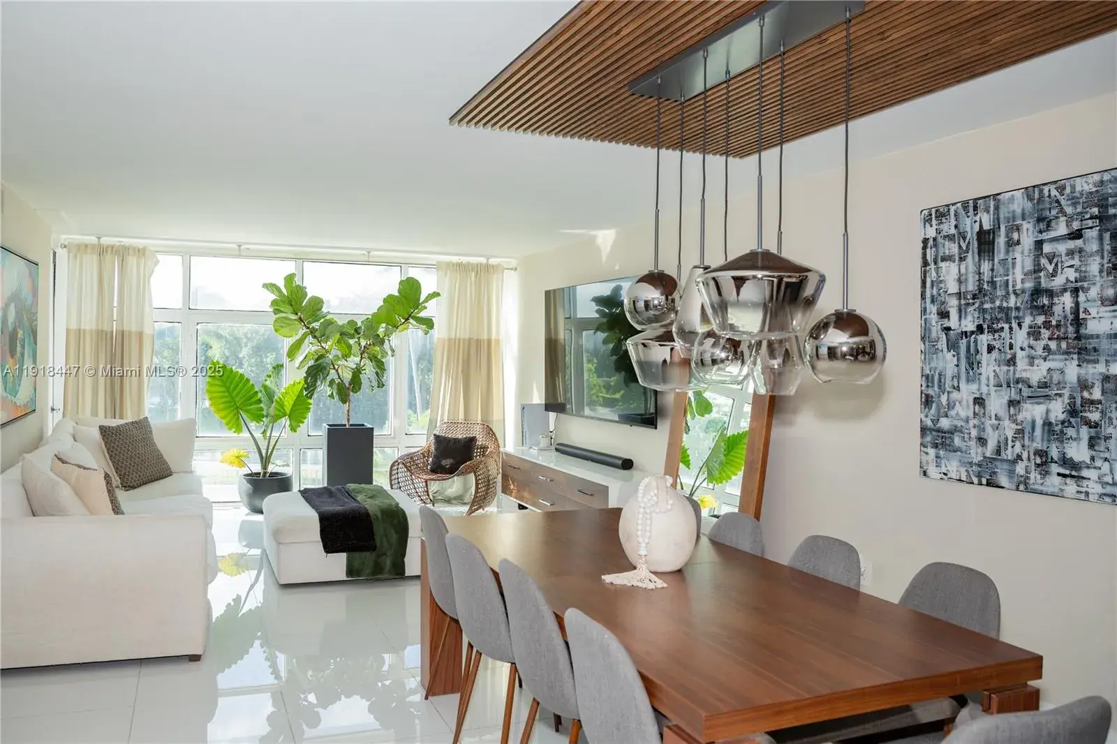 3375 N Country Club Dr # 205, Aventura FL 33180