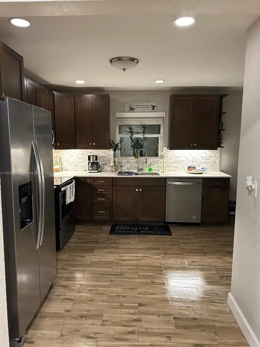 5289 N Andrews Ave, Fort Lauderdale FL 33309