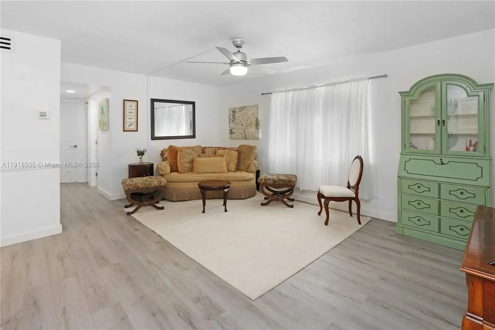 580 Egret Dr # 124, Hallandale Beach FL 33009