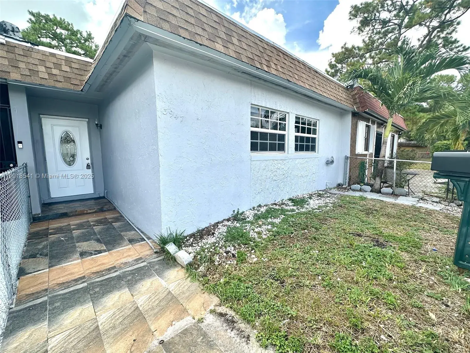 3947 NW 207th St Rd, Miami Gardens FL 33055