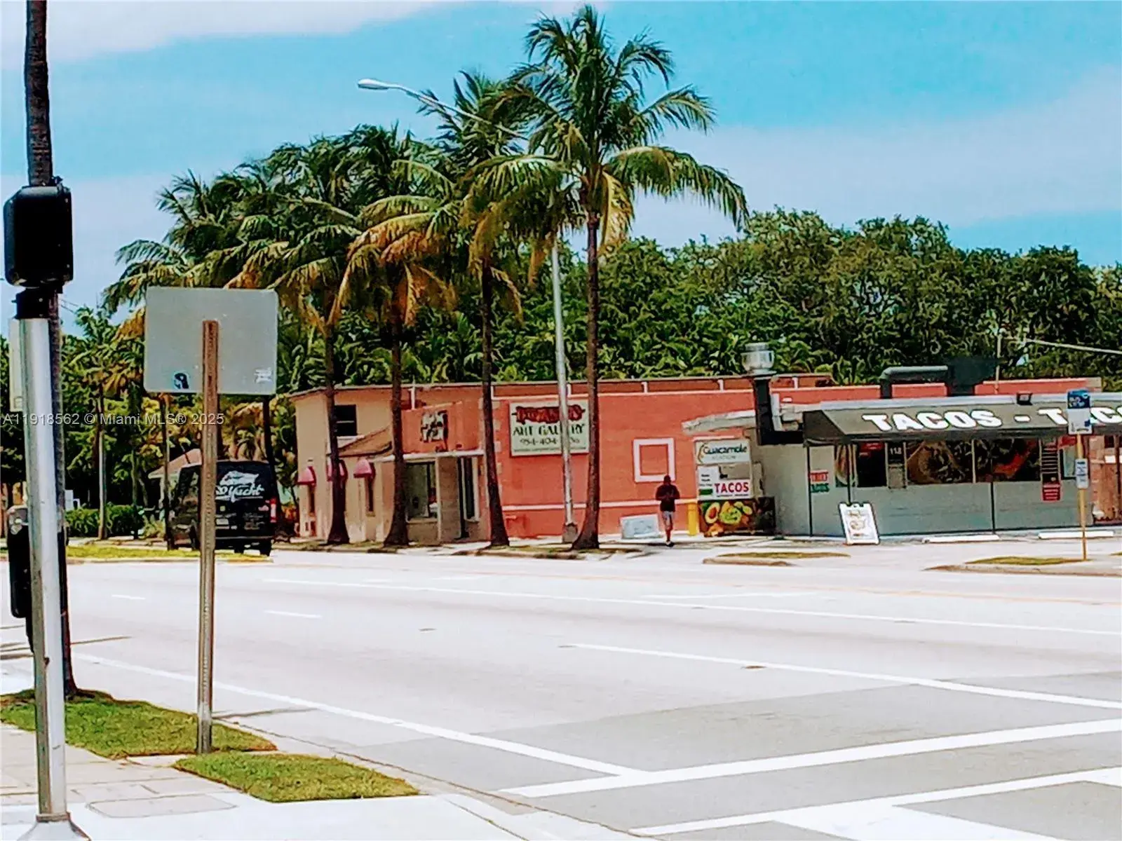 Commercial Sale for sale at 138 N Federal Hwy, Dania Beach FL 33004