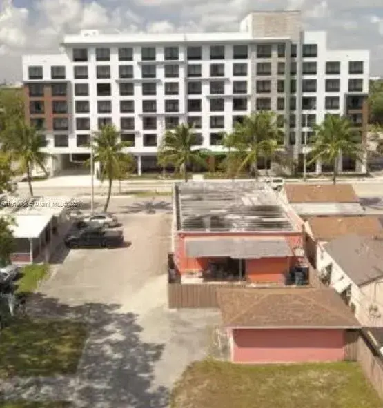 138 N Federal Hwy, Dania Beach FL 33004