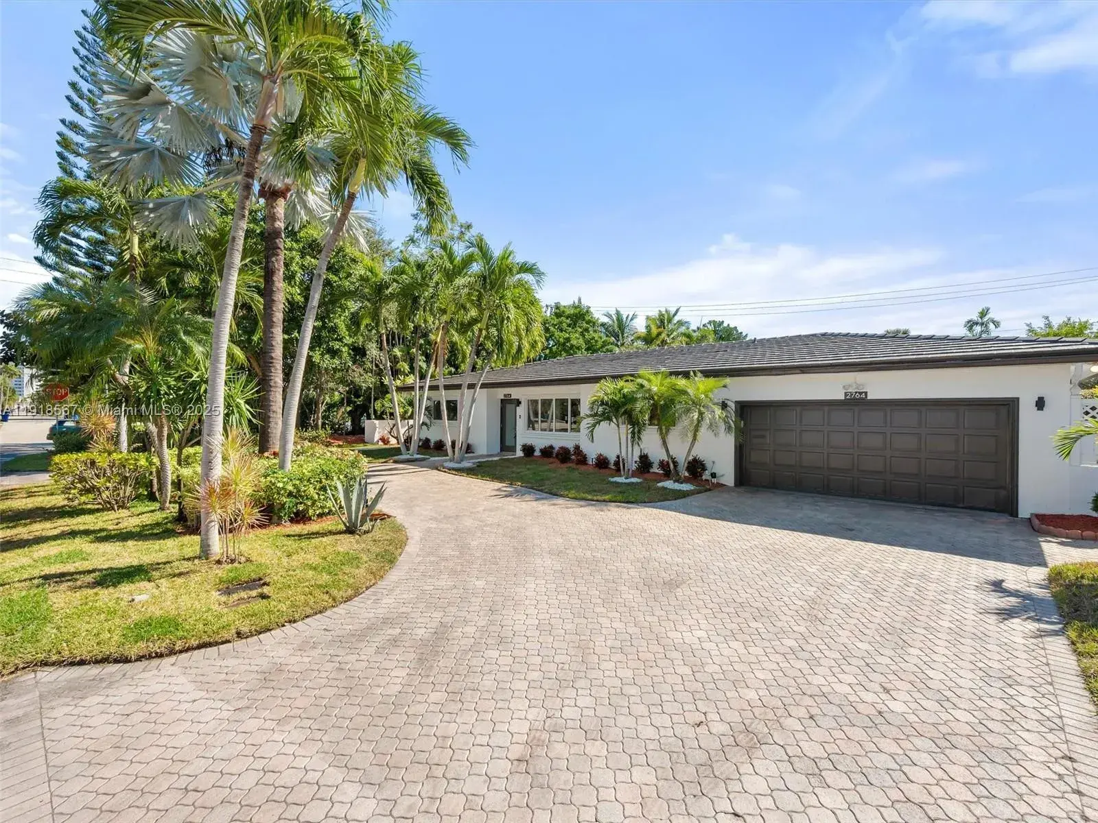 4 bedroom 3 bath Residential for sale at 2764 NE 35th St, Fort Lauderdale FL 33306