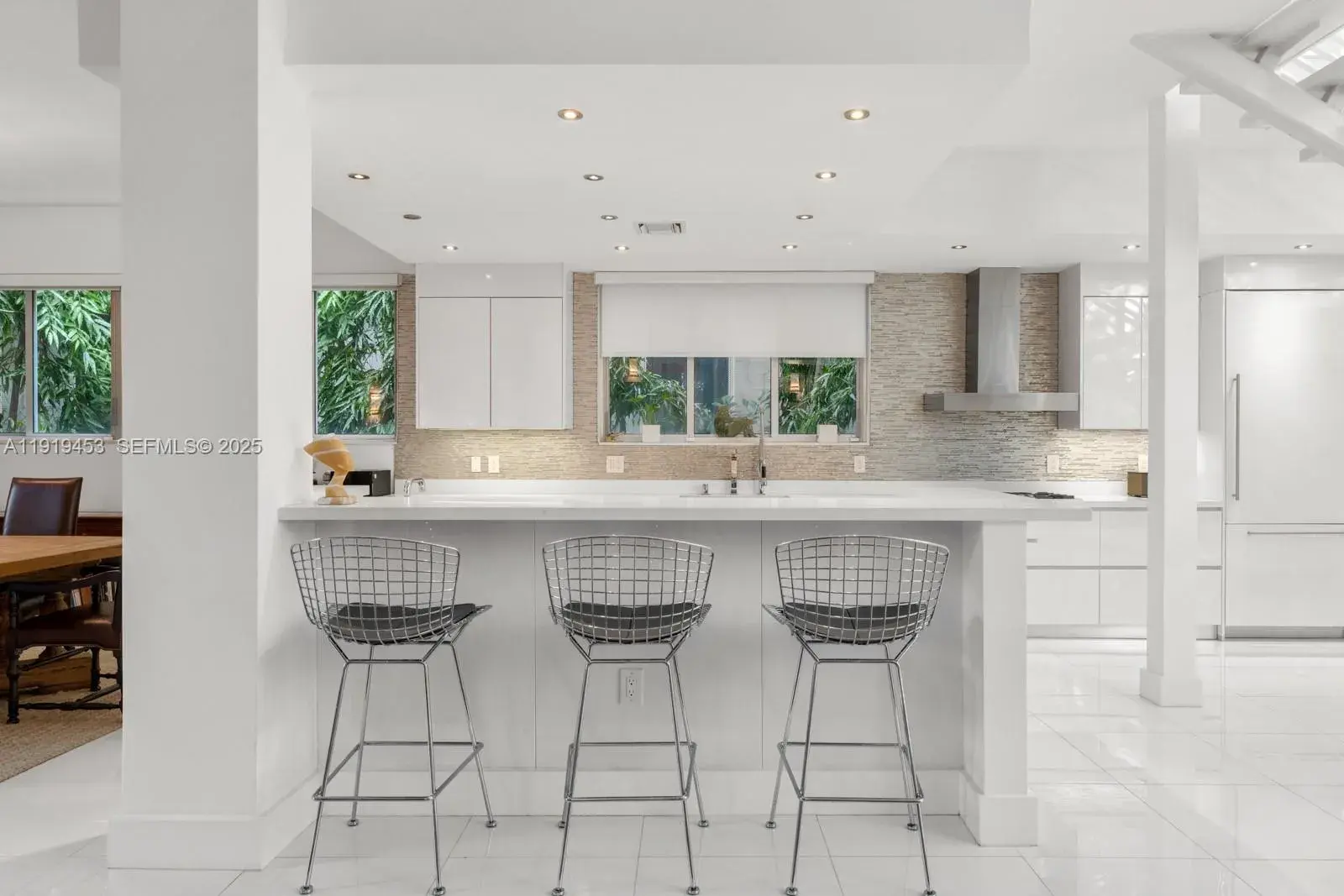 3861 Kumquat Ave, Miami FL 33133
