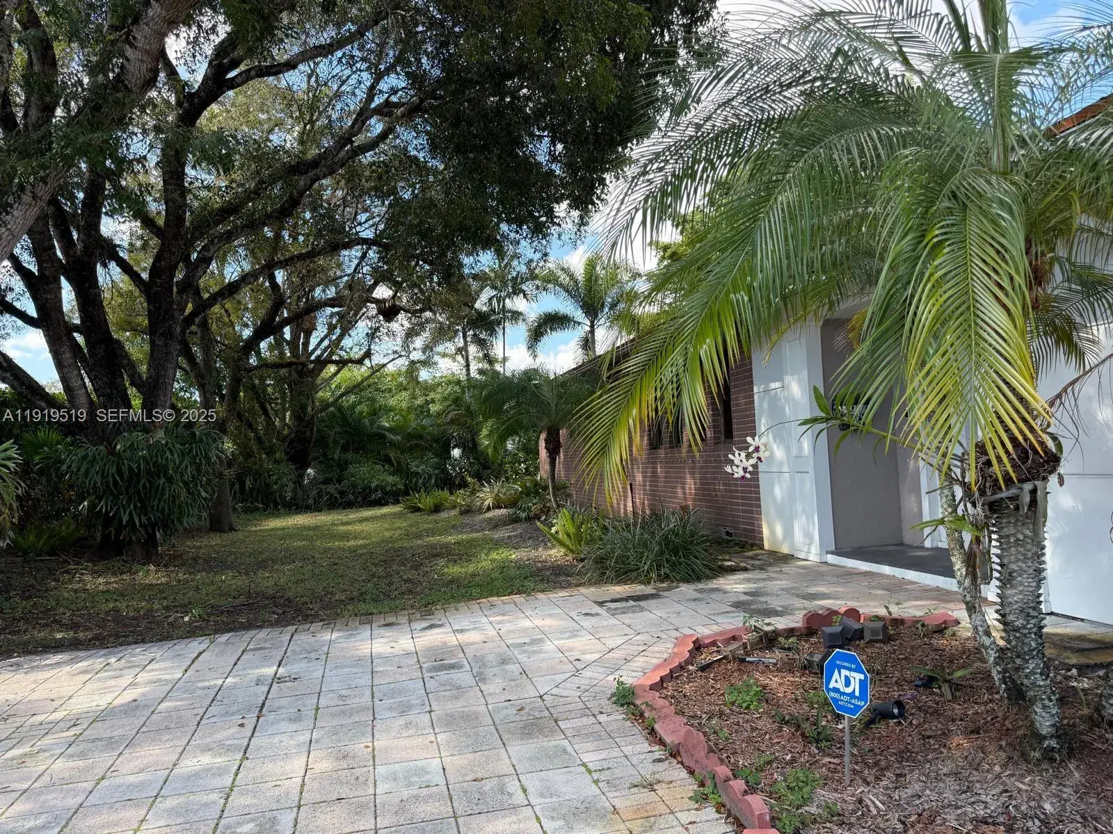 4 bedroom 2 bath Residential for sale at 5461 W Broward Blvd, Plantation FL 33317