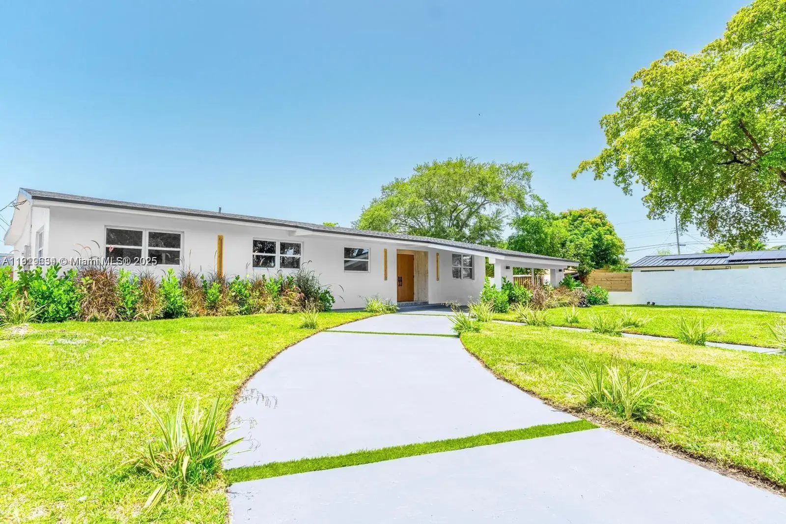 4 bedroom 3 bath Residential for sale at 19661 NE 10th Pl, Miami FL 33179
