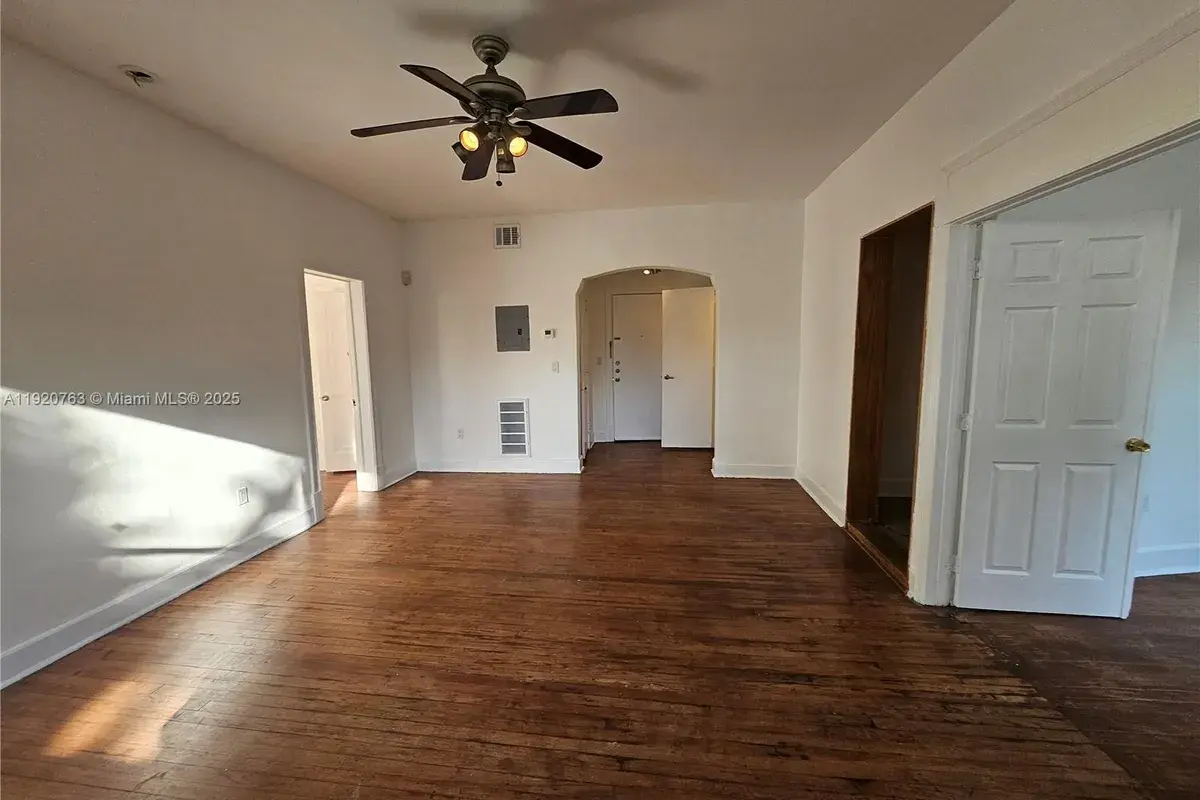 900 16th St # 207, Miami Beach FL 33139