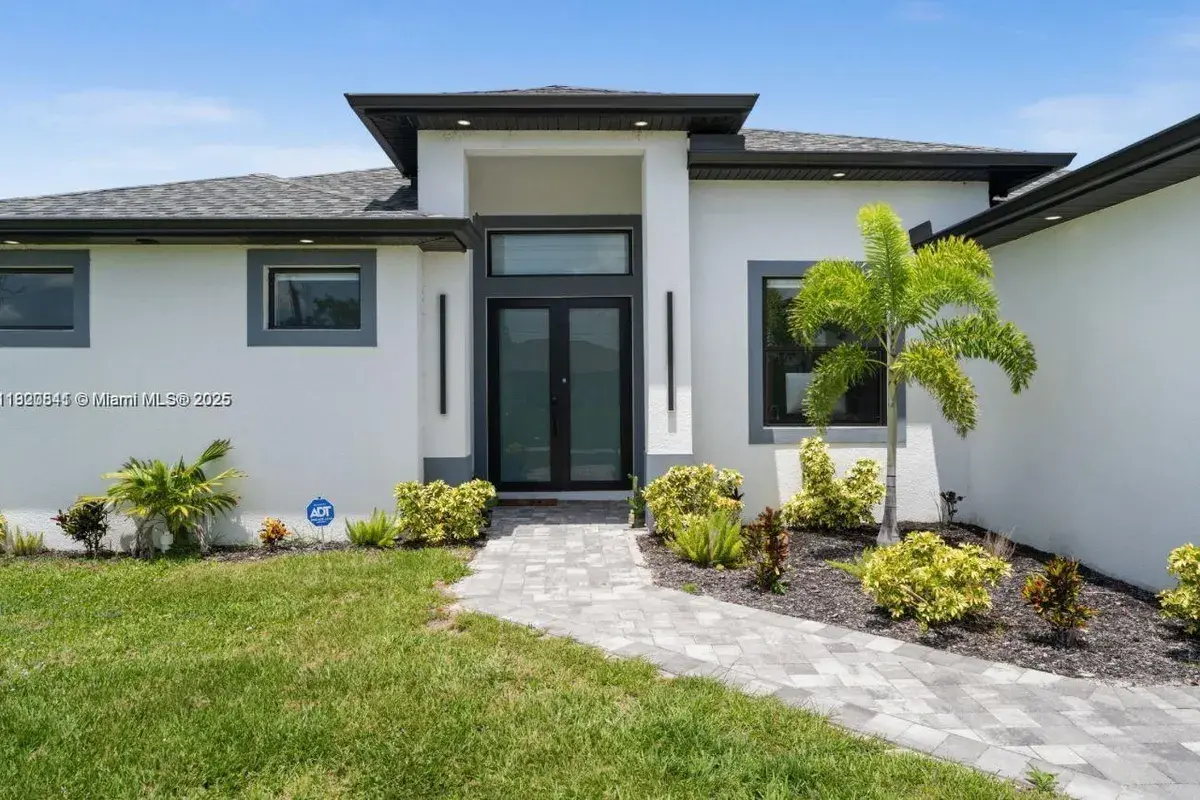 2522 NW 15TH PL, Cape Coral FL 33993