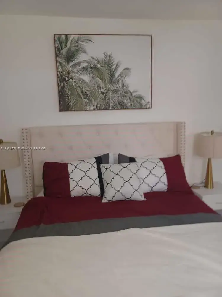 322 Nebraska St # 1, Hollywood FL 33019