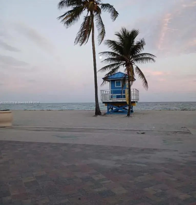 322 Nebraska St # 1, Hollywood FL 33019