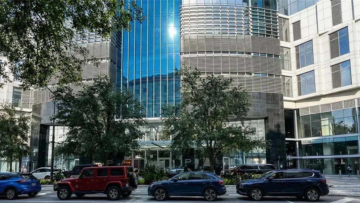 851 NE 1st Ave # 2008, Miami FL 33132
