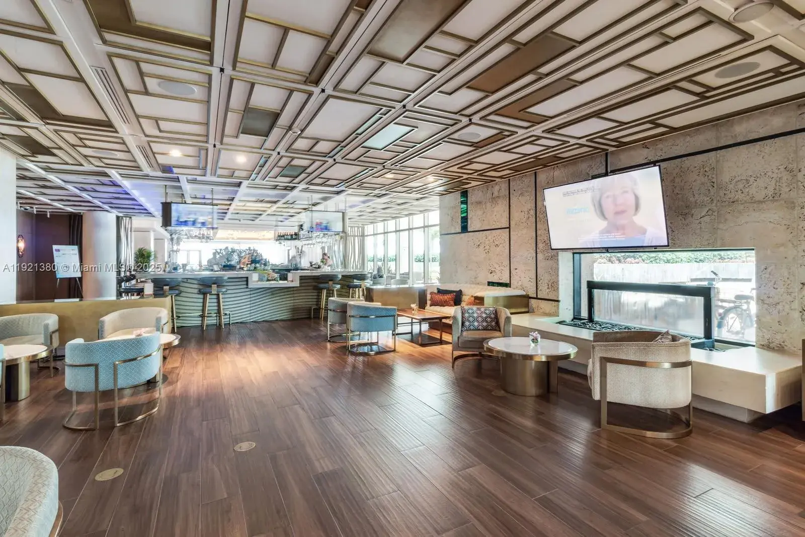 6801 Collins Ave # 320, Miami Beach FL 33141