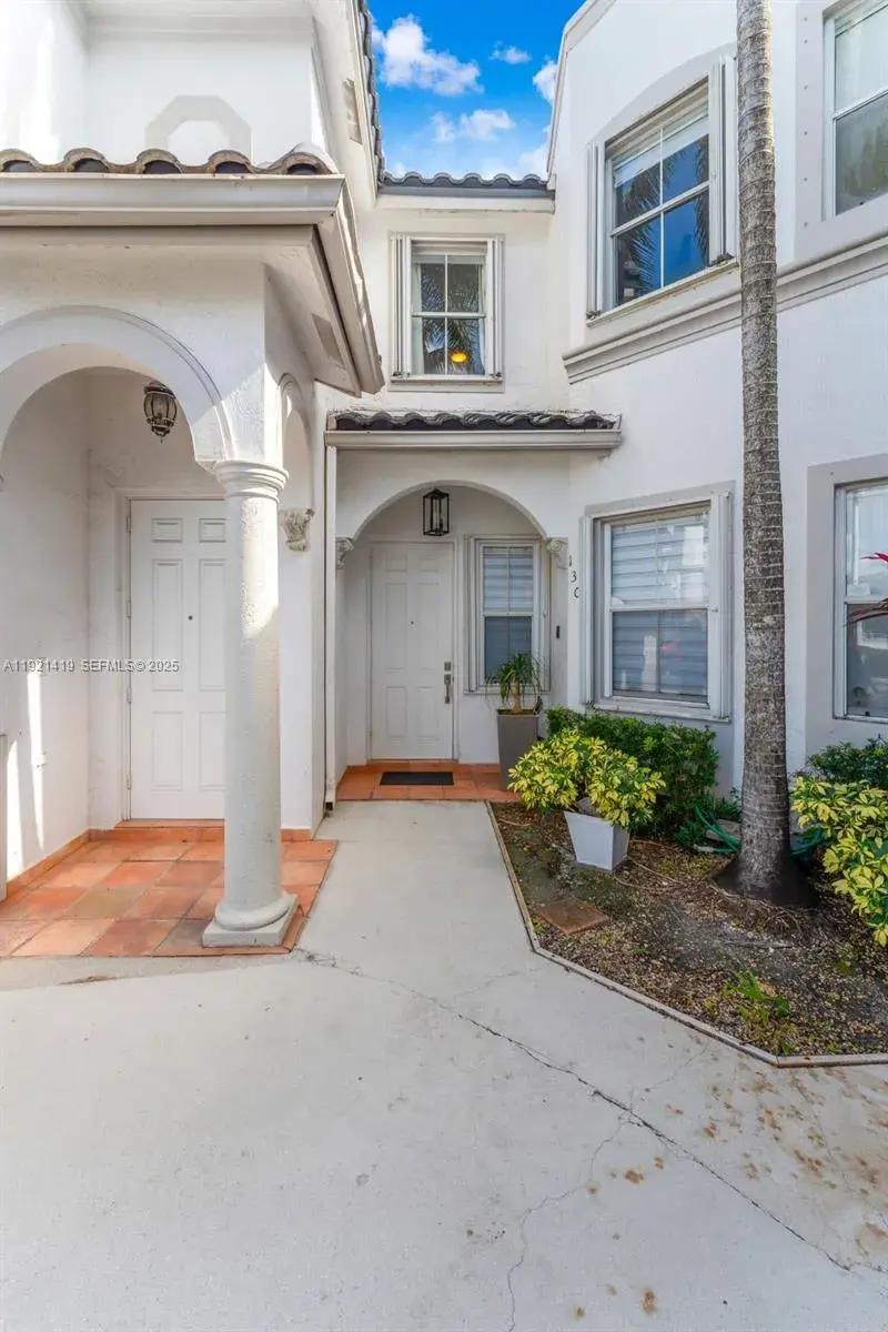 5610 NW 107th Ave # 1306, Doral FL 33178