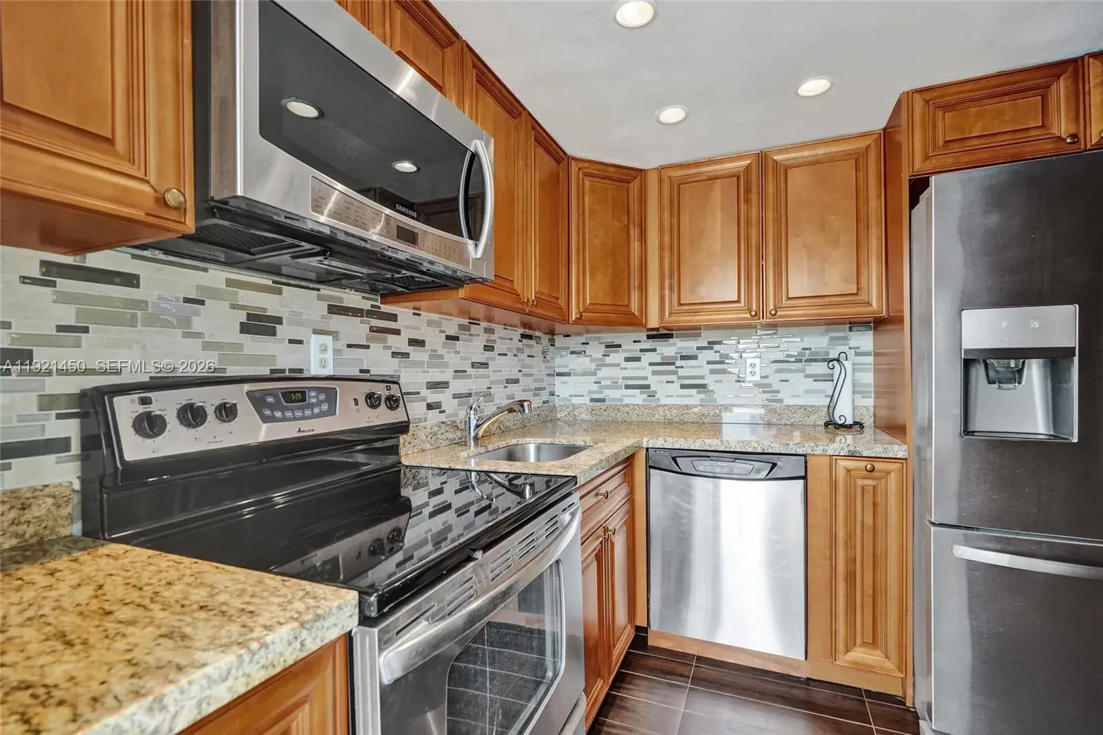 1535 SE 15th St # 208, Fort Lauderdale FL 33316