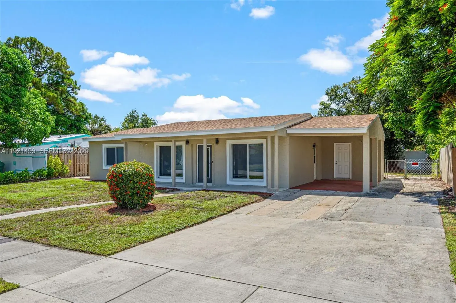 3220 NW 4th Ct, Lauderhill FL 33311