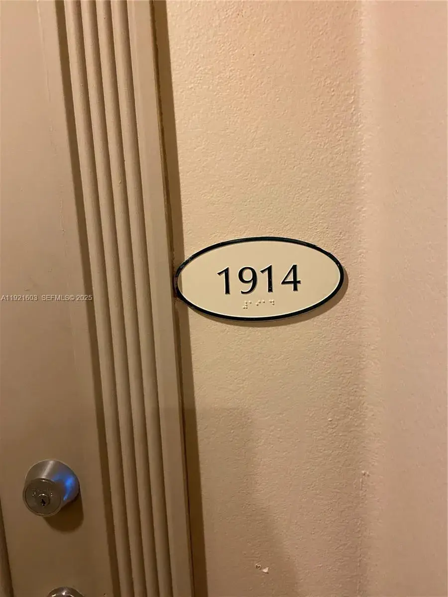 3370 Hidden Bay Dr # 1914, Aventura FL 33180