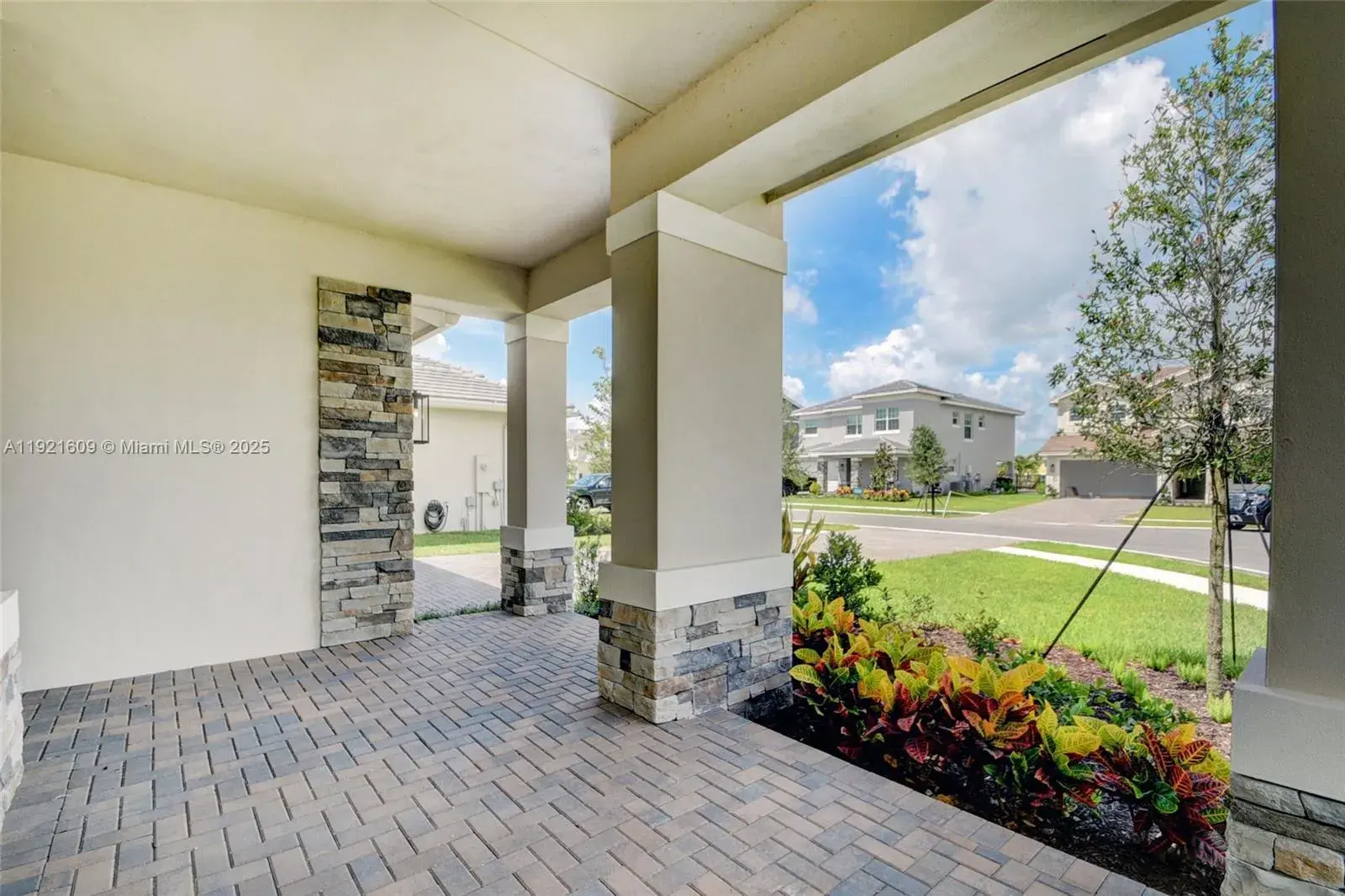 1366 Harvester Xing, Loxahatchee FL 33470