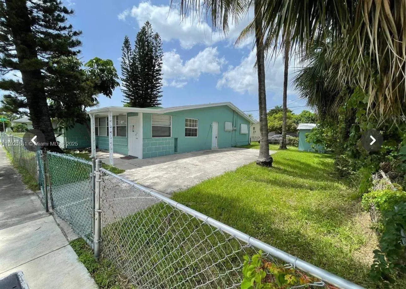 2 bedroom 1 bath Residential for sale at 2975 NW 11th St, Fort Lauderdale FL 33311