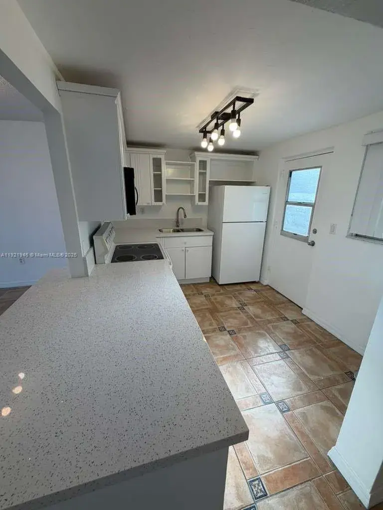 1 bedroom 1 bath Residential for sale at 7850 Byron Ave # 403, Miami Beach FL 33141