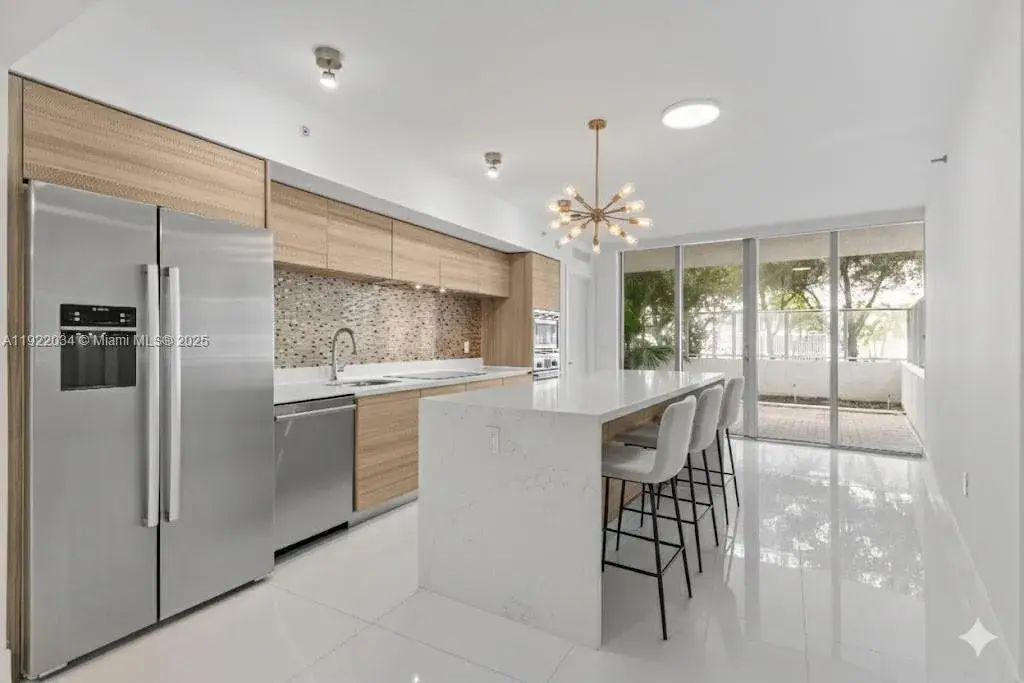 2 bedroom 2 bath Residential for sale at 6620 Indian Creek Dr # 116, Miami Beach FL 33141