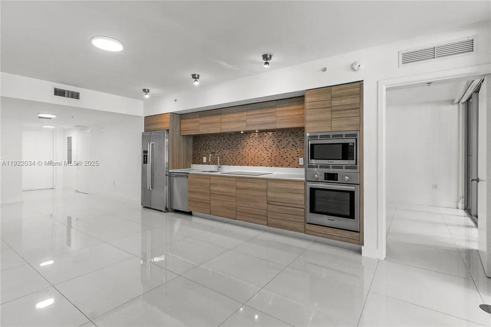 6620 Indian Creek Dr # 116, Miami Beach FL 33141