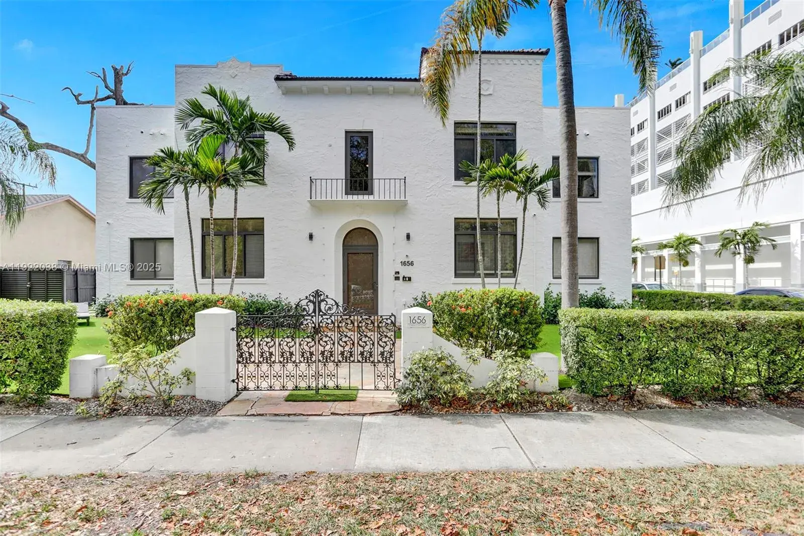1656 Polk St # 3, Hollywood FL 33020